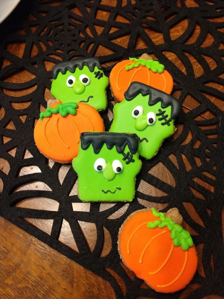 Pumpkin & Frankenstein Halloween Dog Cookies » Pampered Paw Gifts