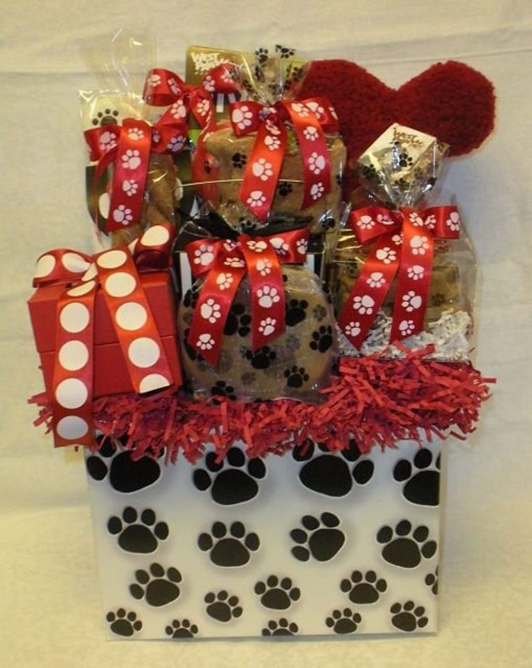 bow-wow-ultimutt-luxury-dog-gift-basket-pampered-paw-gifts