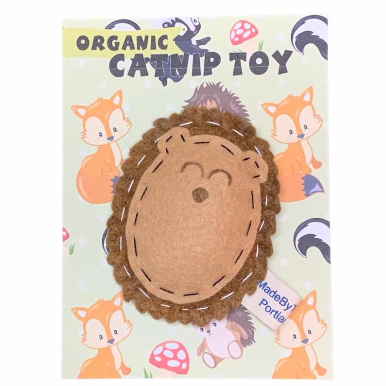 carno wooden cat toy